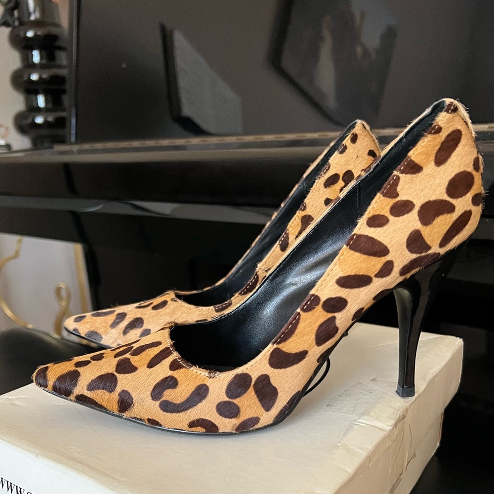 Steve Madden Leopard Heels arouse